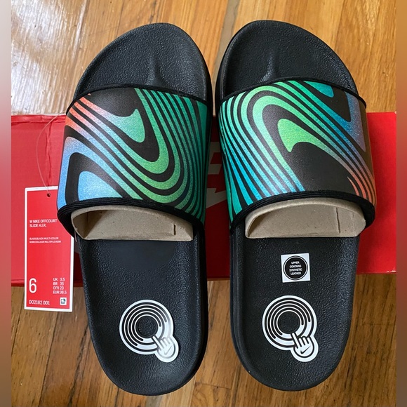 NIB Nike Women’s Offcourt Slide AIR - W6 - Picture 1 of 7